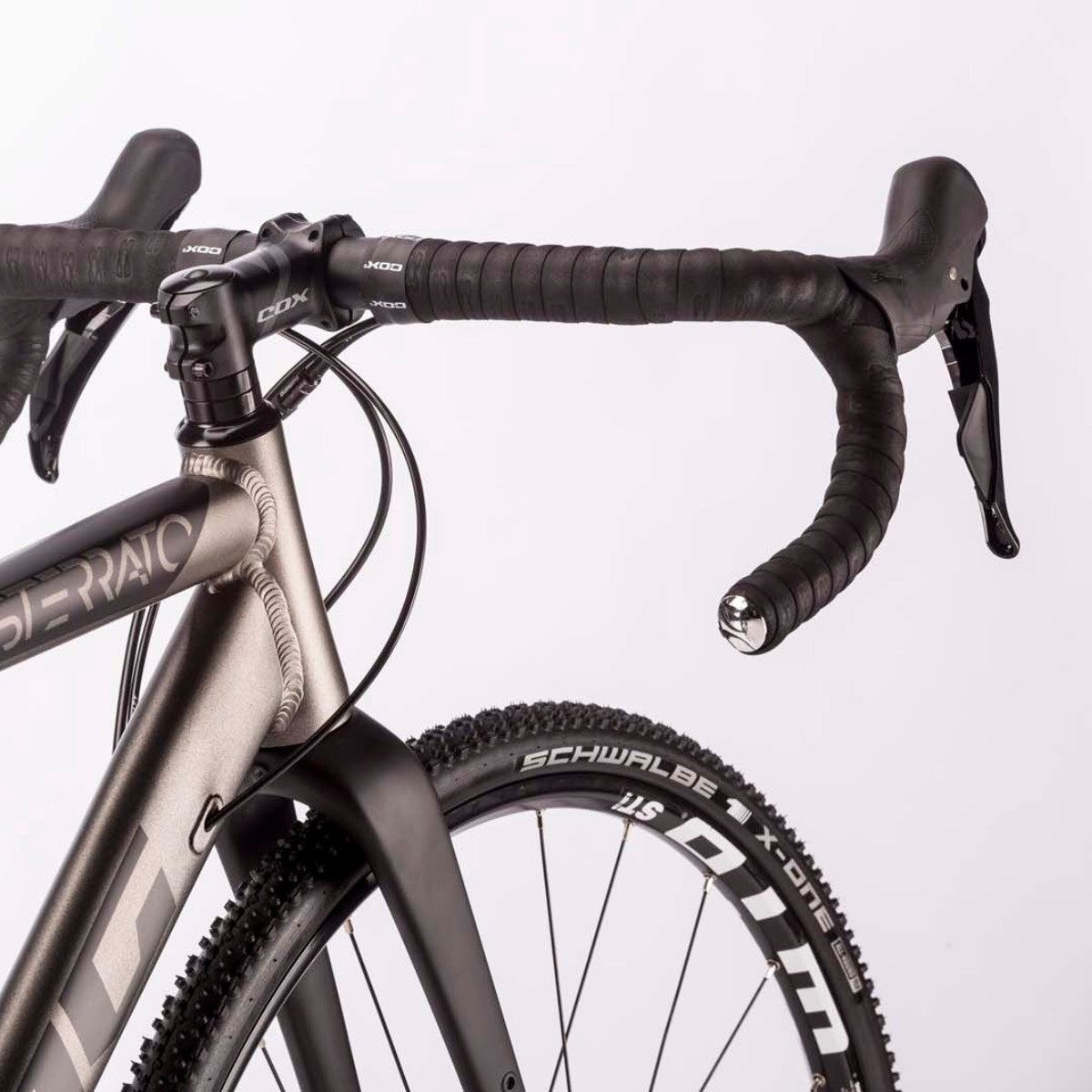 28" Herren Gravel Bike STERRATO 9.0 UD CARBONGABEL 1 x 11 Gang Shimano SHIMANO GRX RX810 1 x 11-fach